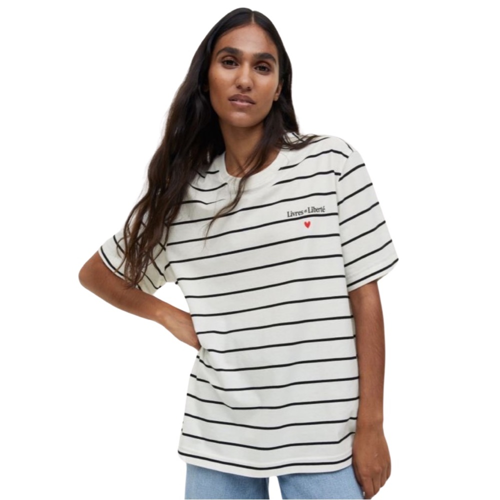 H&M Livres et Liberte Printed T-Shirt Size Medium